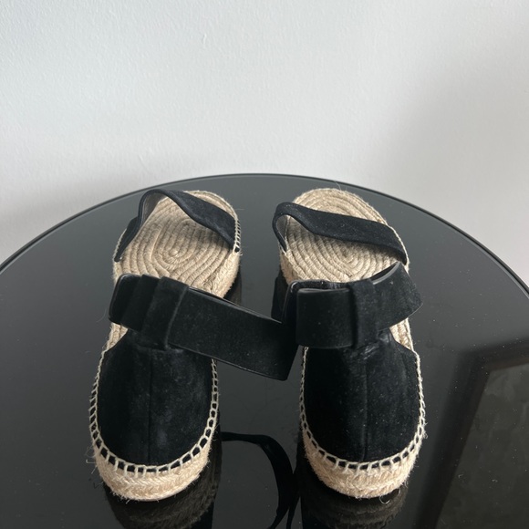 Never worn! - Picture 3 of 3